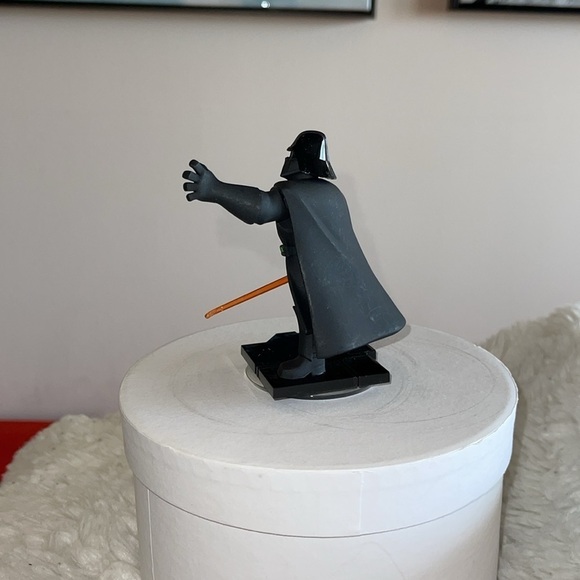 Disney Dark Vader action figure a slight ding on the top of the sward - Picture 3 of 6